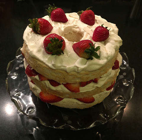 luscious Angel Food Strawberry birthday cake pictures