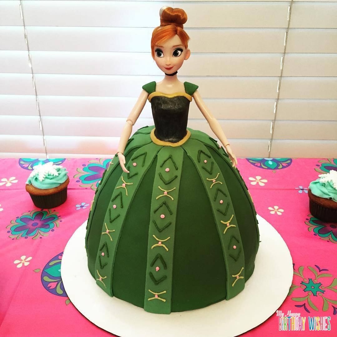 Anna Doll Cake in her signature green gown and ginger hair.