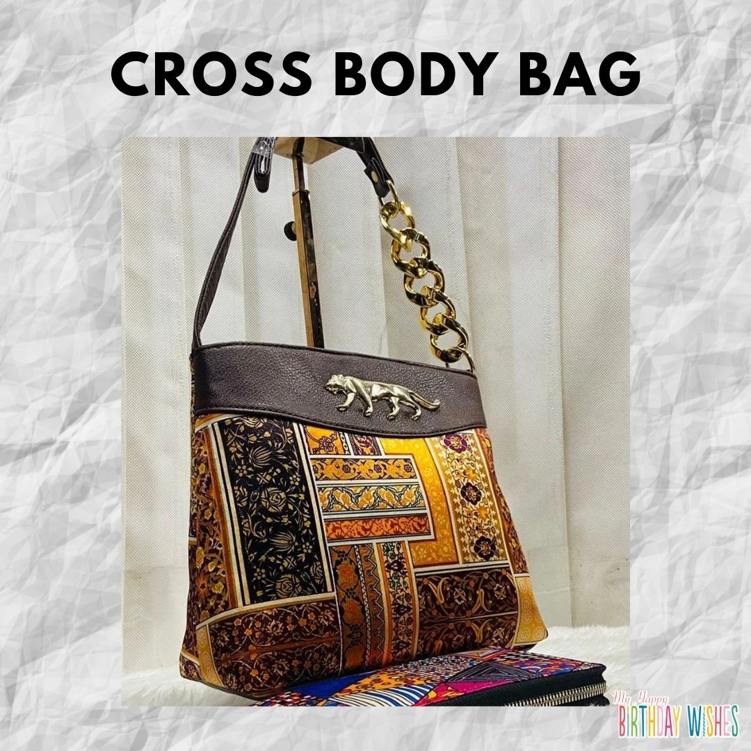 Vintage Cross Body bag with chain