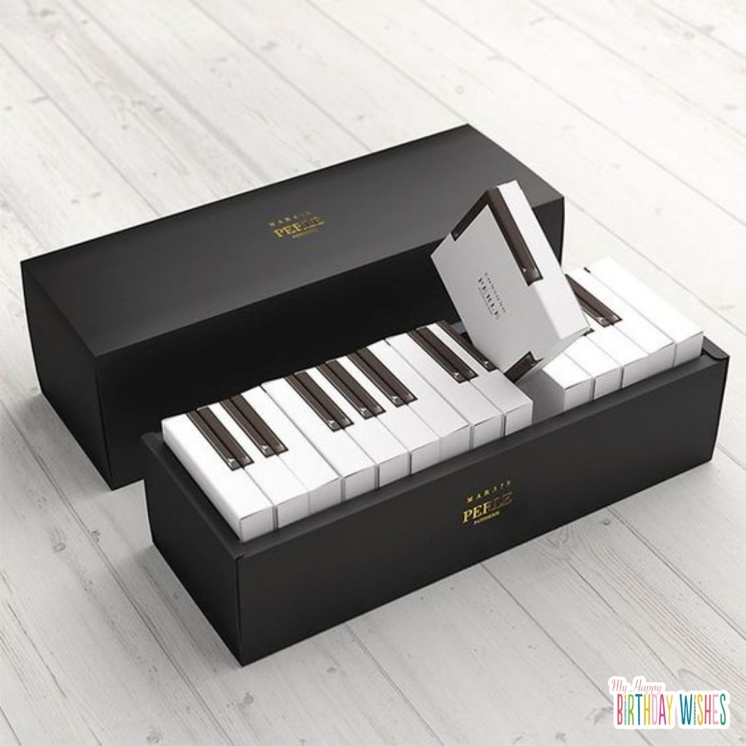 mini piano scrapbook design