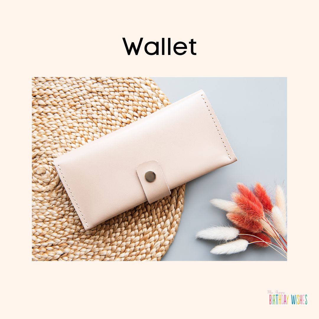 plaun white or pink wallet for birthday gift
