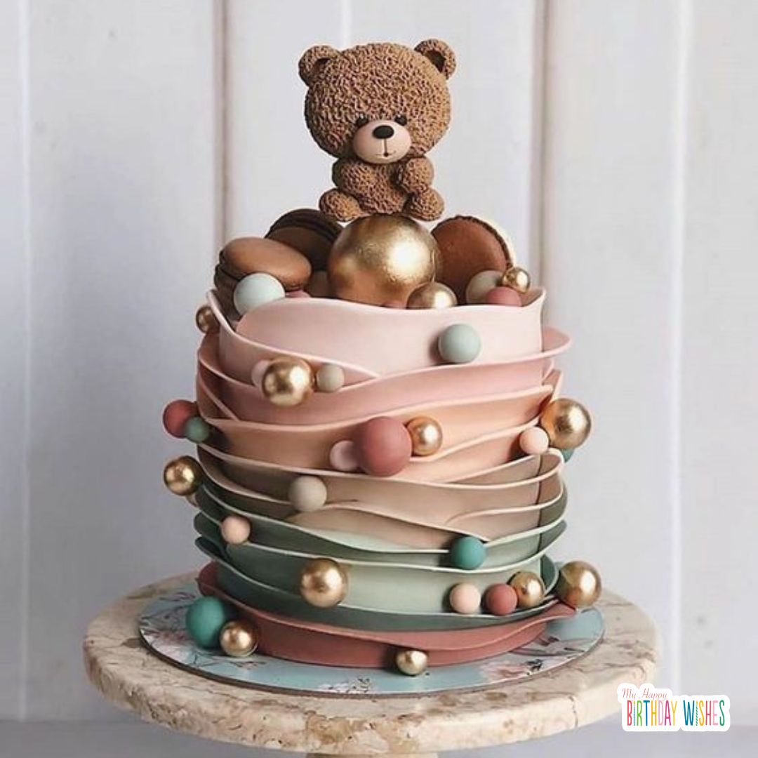 birthday cake fondant type with bear
